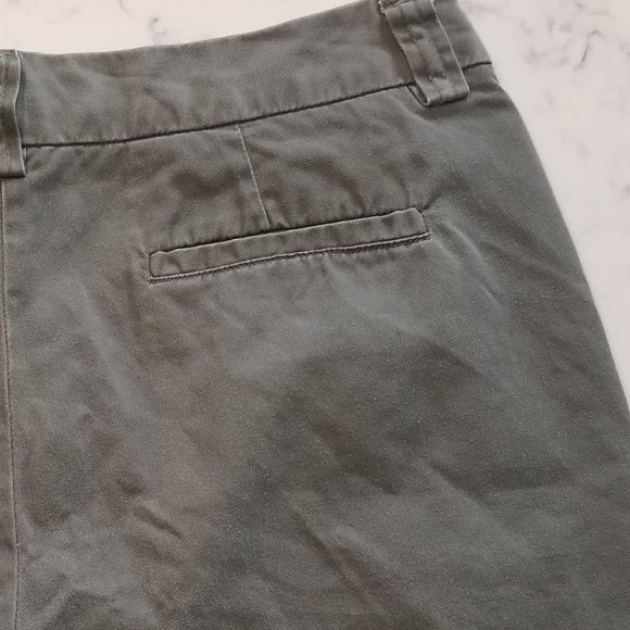 Geoffrey Beene Shorts  - Size 10 - Picture 3 of 5